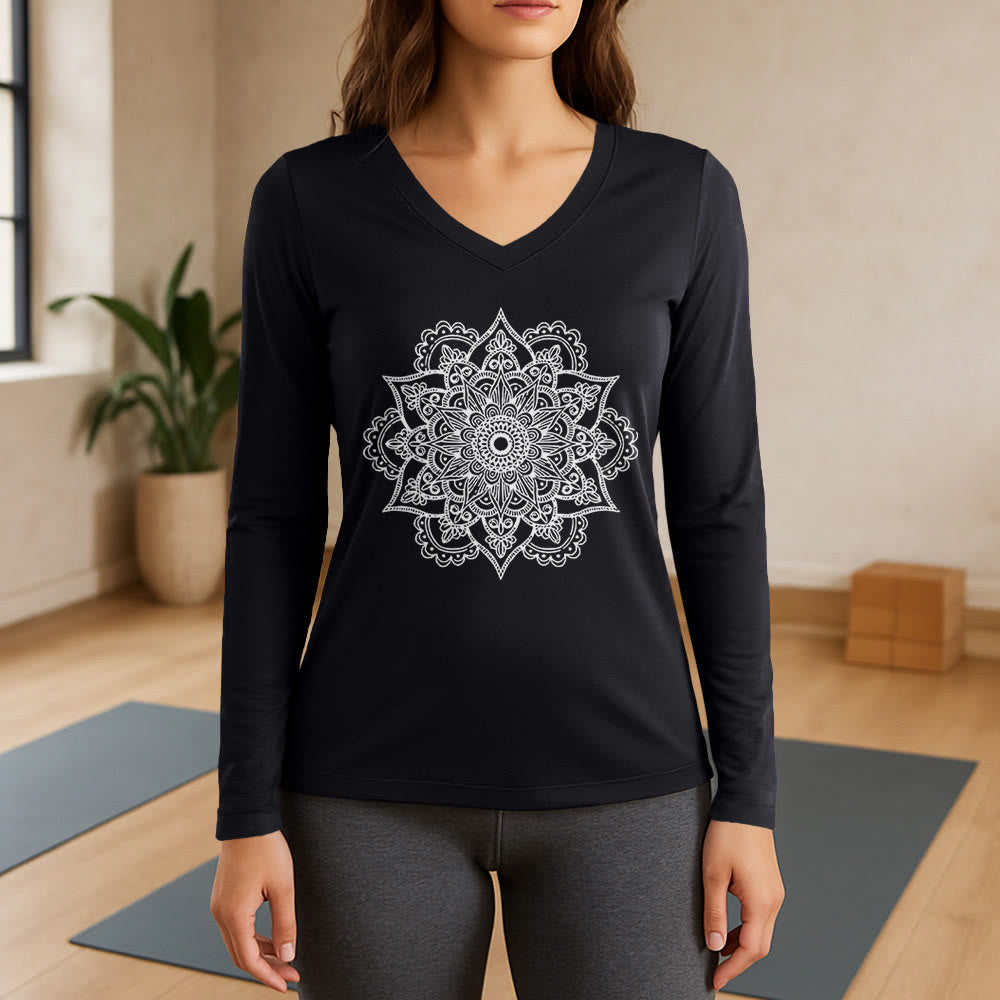 Olivenorma Langarm-T-Shirt mit buntem Lotus-Elefanten-Print und V-Ausschnitt - Schwarz - 3XL - image 9