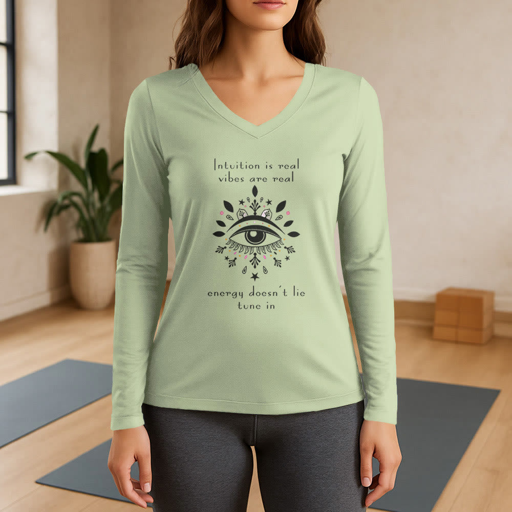 Olivenorma Intuition Evil Eye Design Langarm-T-Shirt mit V-Ausschnitt - Hellgrün - 3XL - image 8