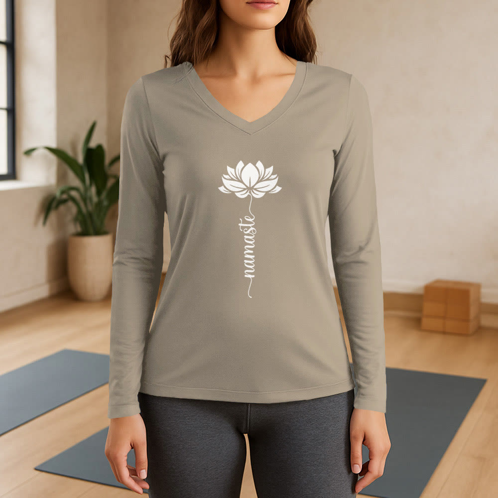 Olivenorma Namaste Lotus Yoga Langarm-T-Shirt mit V-Ausschnitt - Khaki - 3XL - image 17