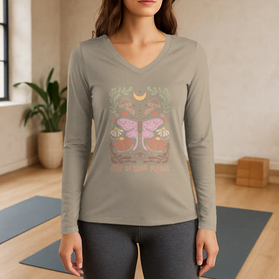 Olivenorma Luna Moth Langarm-T-Shirt mit V-Ausschnitt - Khaki - 3XL - image 17
