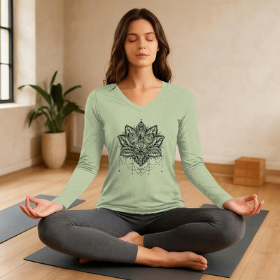 Olivenorma Lotus bedrucktes Langarm-T-Shirt mit V-Ausschnitt, Größe L - image 3