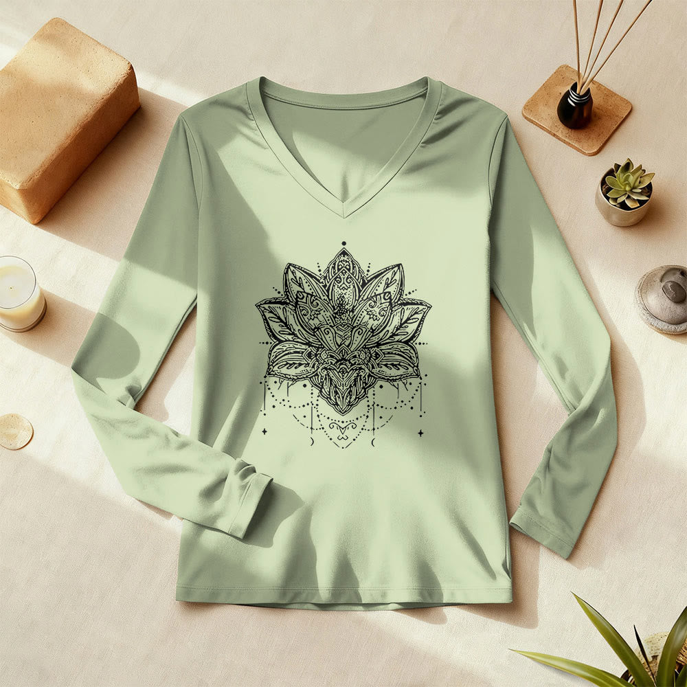 Olivenorma Lotus bedrucktes Langarm-T-Shirt mit V-Ausschnitt, Größe L - image 0