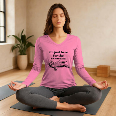 Olivenorma Ich bin nur wegen Savasana hier Langarm-V-Ausschnitt-T-Shirt - image 3