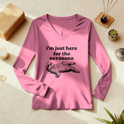 Olivenorma Ich bin nur wegen Savasana hier Langarm-V-Ausschnitt-T-Shirt - image 0