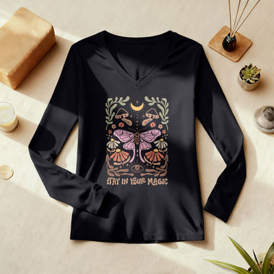 Olivenorma Luna Moth Langarm-T-Shirt mit V-Ausschnitt - image 1