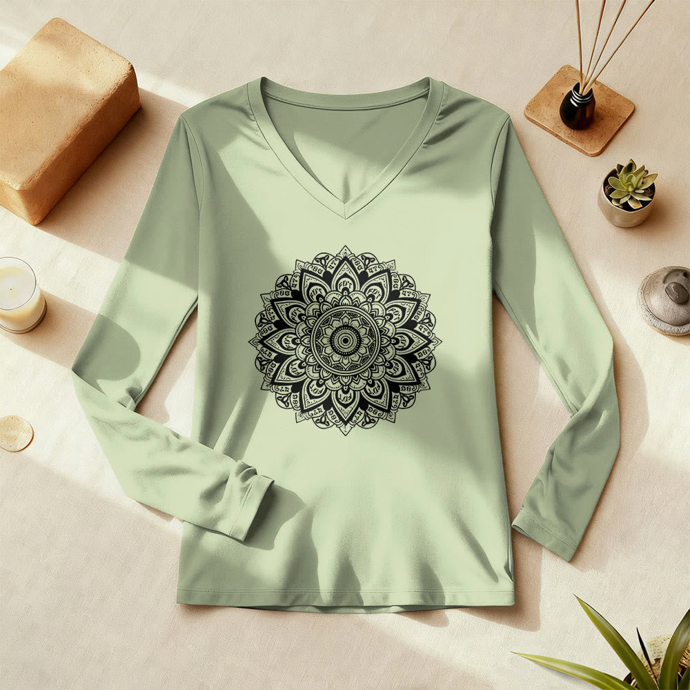 Olivenorma Yoga-Langarmshirt mit geometrischem Lotusblumenmuster - image 1