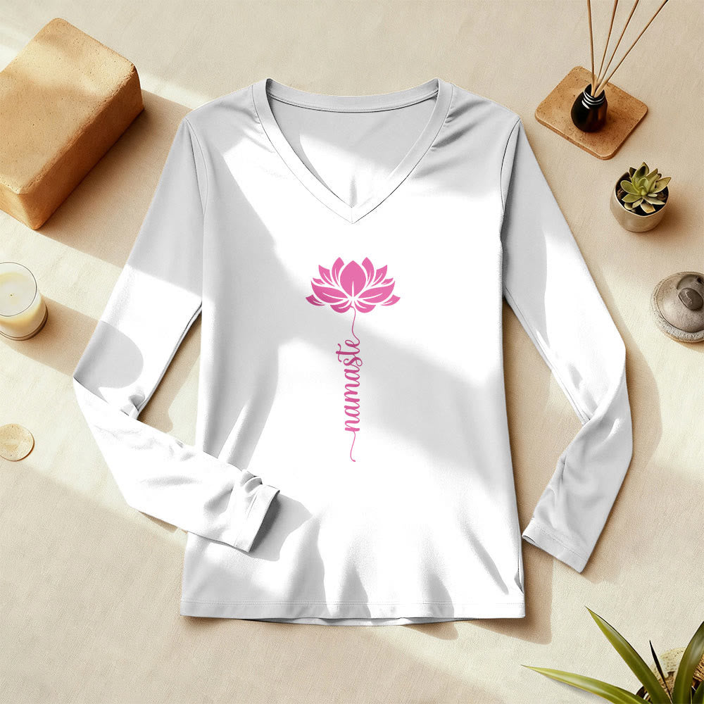 Olivenorma Namaste Lotus Yoga Langarm-T-Shirt mit V-Ausschnitt - image 1
