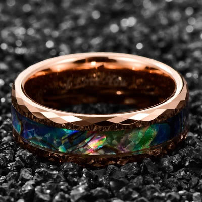 Olivenorma Koa Wood und Abalone Shell Wolframkarbid Ring