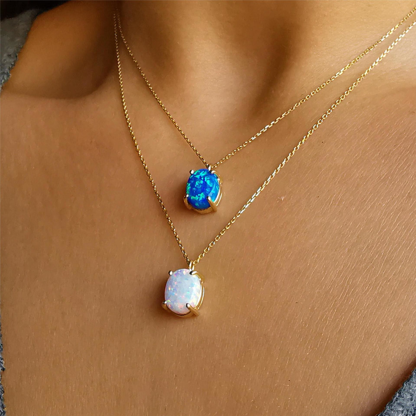 Olivenorma Blue White Opal 18k vergoldete Kupferhalskette 