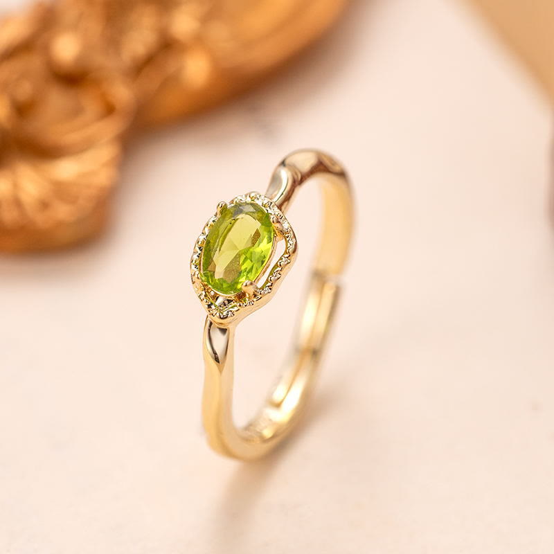 Olivenorma Peridot Unregelmäßiger Einfacher S925 Vergoldeter Ring 