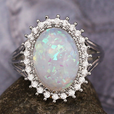 Olivenorma Oval Weißer Opal Ehering 