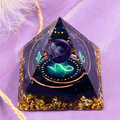 Olivenorma Amethyst-Kugel mit Obsidian-Zodiac-Steinbock-Orgon-Pyramide 