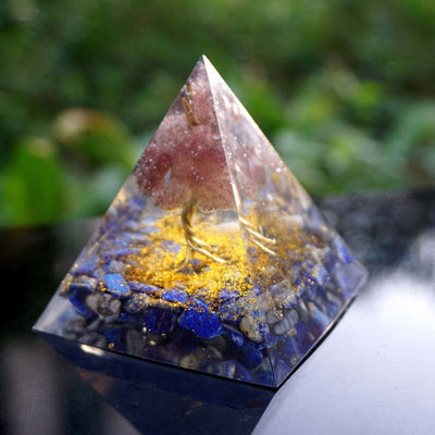 Olivenorma Lapislazuli mit Erdbeerquarz Baum des Lebens Orgonpyramide 