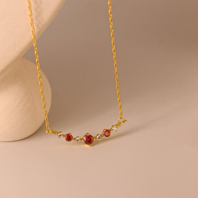 Olivenorma "Symbol der Unabhängigkeit" Granat Diamant Halskette