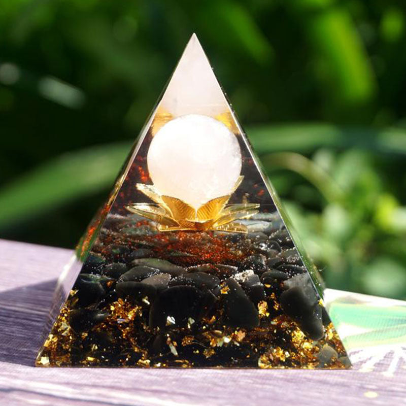 Klarer Quarz Obsidian Lotus Symbol Orgonpyramide