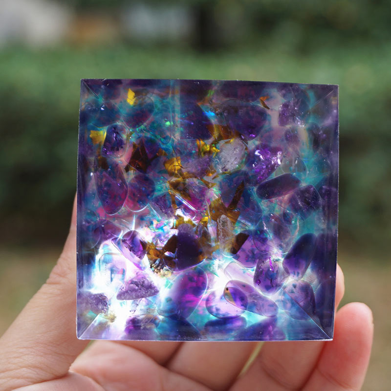 Olivenorma Amethyst Aquamarin Orgonpyramide 