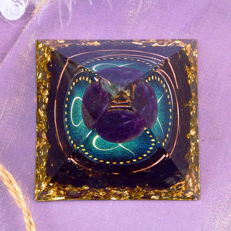 Olivenorma Amethystkugel mit Obsidian-Zodiac-Stier-Orgonpyramide 