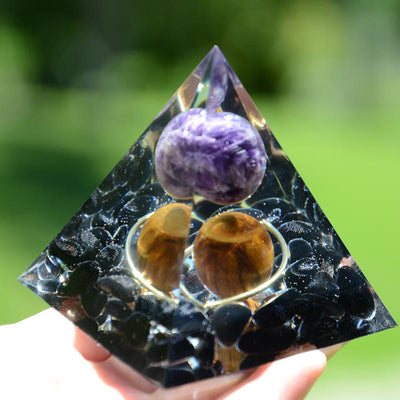 Amethystkugel mit Obsidian Tigerauge Orgonpyramide