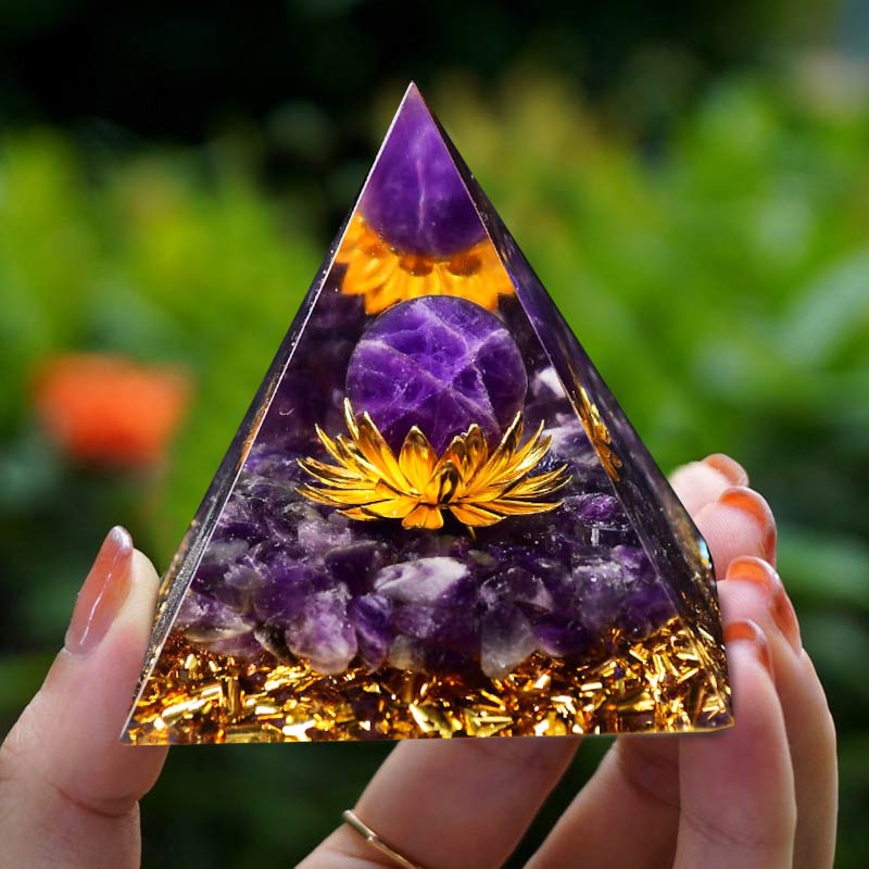 Olivenorma Amethyst Kugel Lotus Symbol Orgonpyramide 