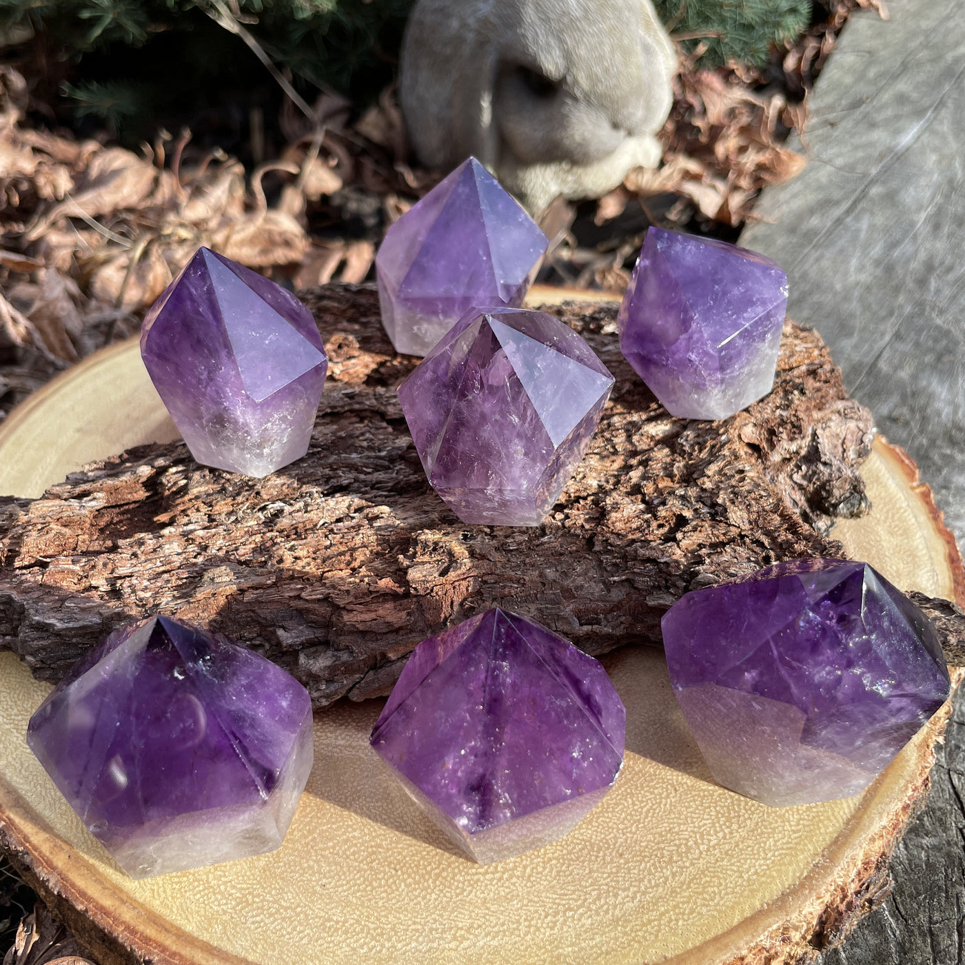 Olivenorma Amethyst Turmspitze Große klobige Obelisk Edelsteindekoration