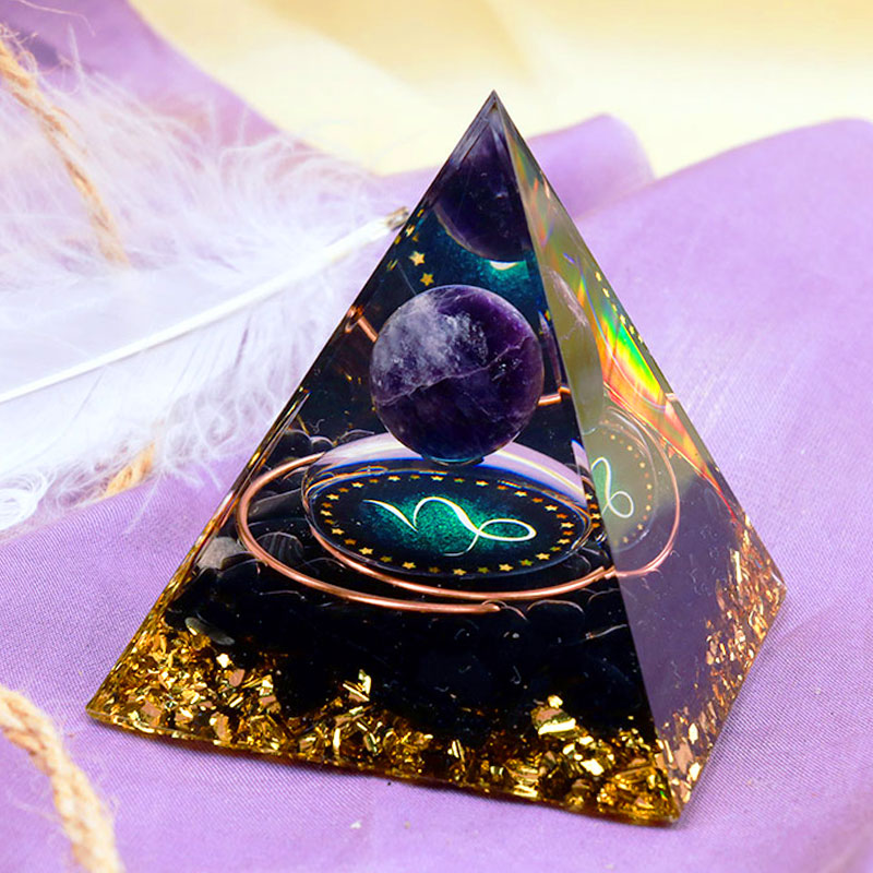 Olivenorma Amethyst-Kugel mit Obsidian-Zodiac-Steinbock-Orgon-Pyramide 