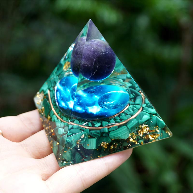 Olivenorma Mystic Union Amethyst & Malachit Orgon-Pyramide - image 3