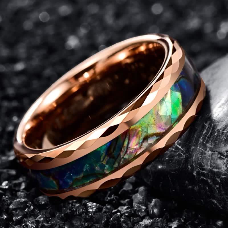 Olivenorma Koa Wood und Abalone Shell Wolframkarbid Ring