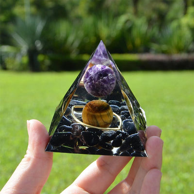 Amethystkugel mit Obsidian Tigerauge Orgonpyramide