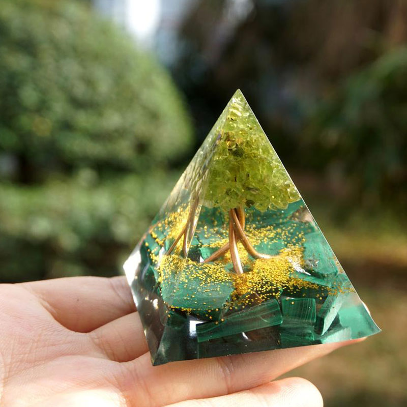 Olivenorma Sacred Heart Forest Malachit & Peridot Orgon-Pyramide - image 4