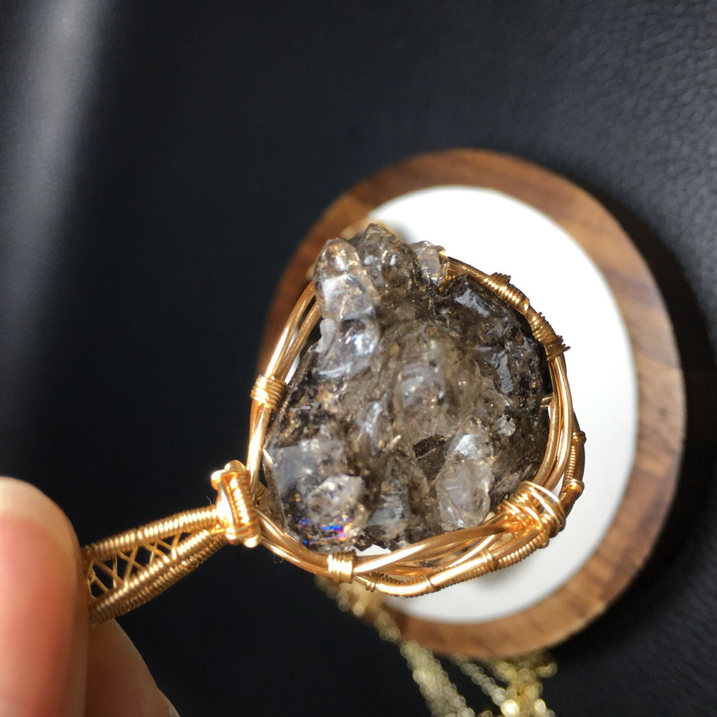 Olivenorma Natural Smoky Quartz Kupferdraht-Wickelanhänger-Halskette