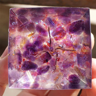 Olivenorma Baum des Lebens Pink Opal mit Amethyst-Orgon-Pyramide