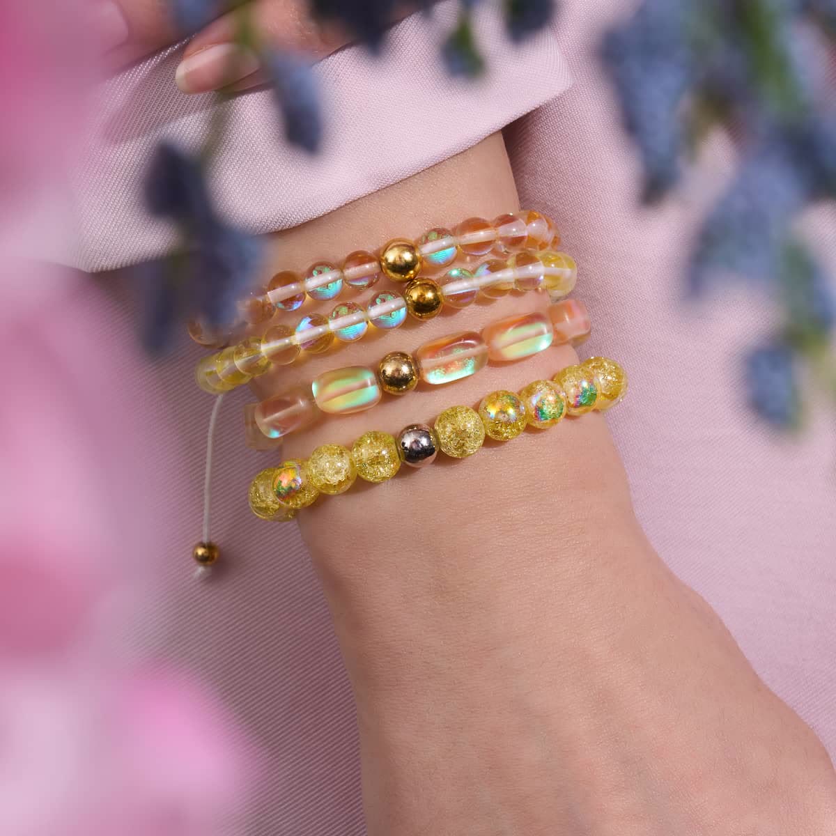 Olivenorma Armband mit blassgelben Kristallglasperlen