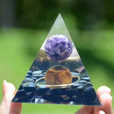 Amethystkugel mit Obsidian Tigerauge Orgonpyramide