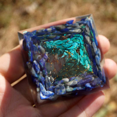 Olivenorma Lapis Lazuli mit Türkis Baum des Lebens Orgon Pyramide 