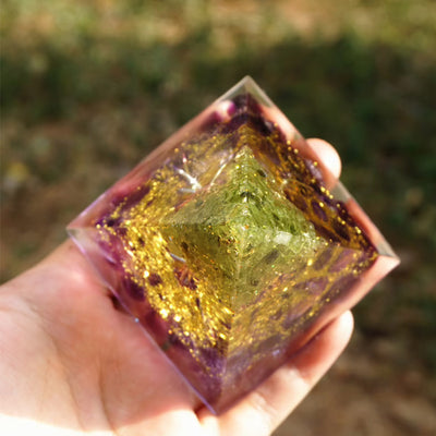 Olivenorma Peridot mit Amethyst Baum des Lebens Orgon Pyramide 