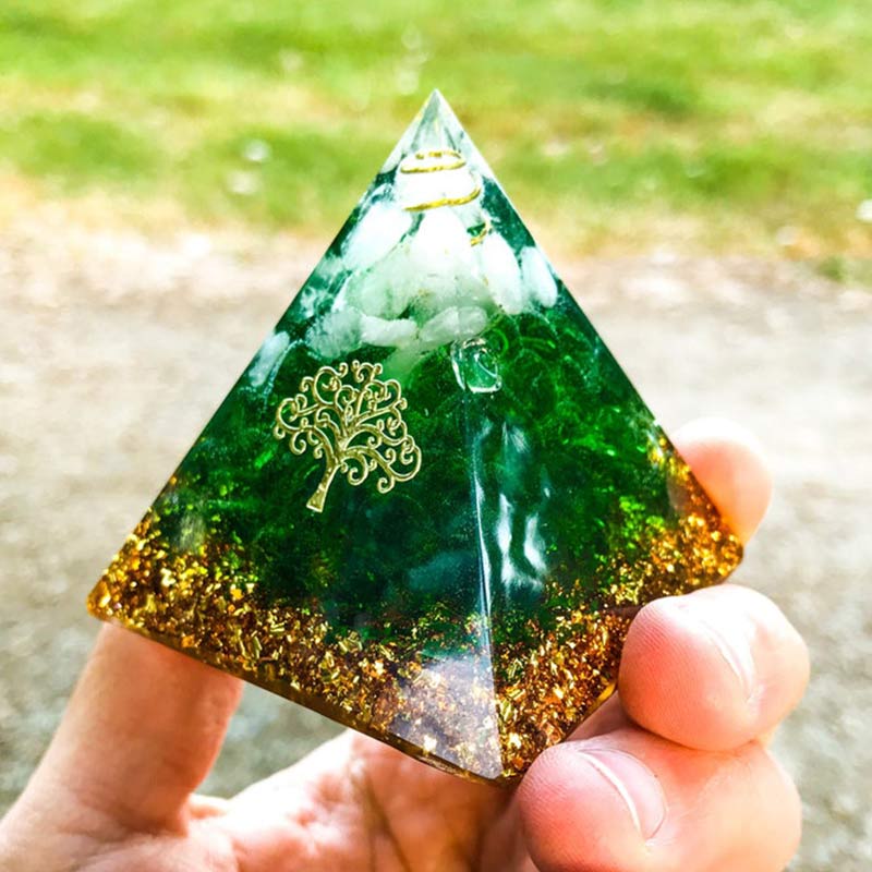 Olivenorma Grüne Jade &amp; Klare Kristall Orgon Pyramide 