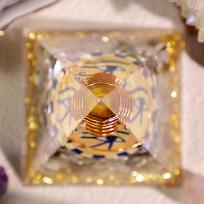 Olivenorma Tiger Eye Labradorit Auge des Horus-Orgone-Pyramide