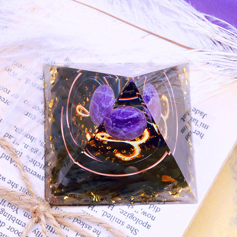 Olivenorma Amethystkugel mit Obsidian-Zodiac-Widder-Orgonpyramide