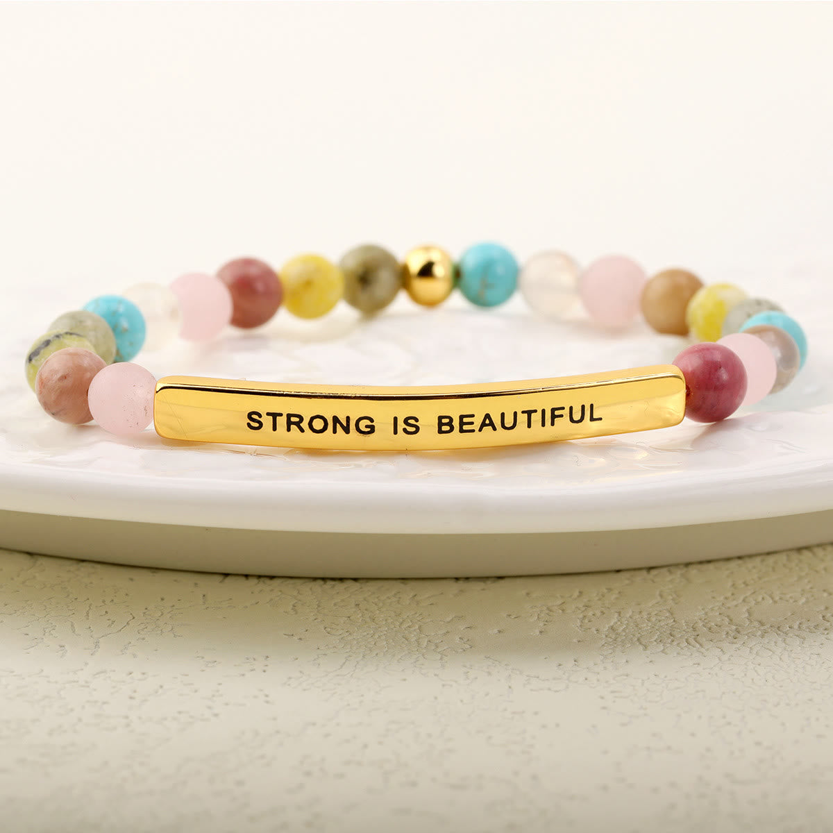 Olivenorma STRONGU IS BEAUTIFUL Graviertes Armband