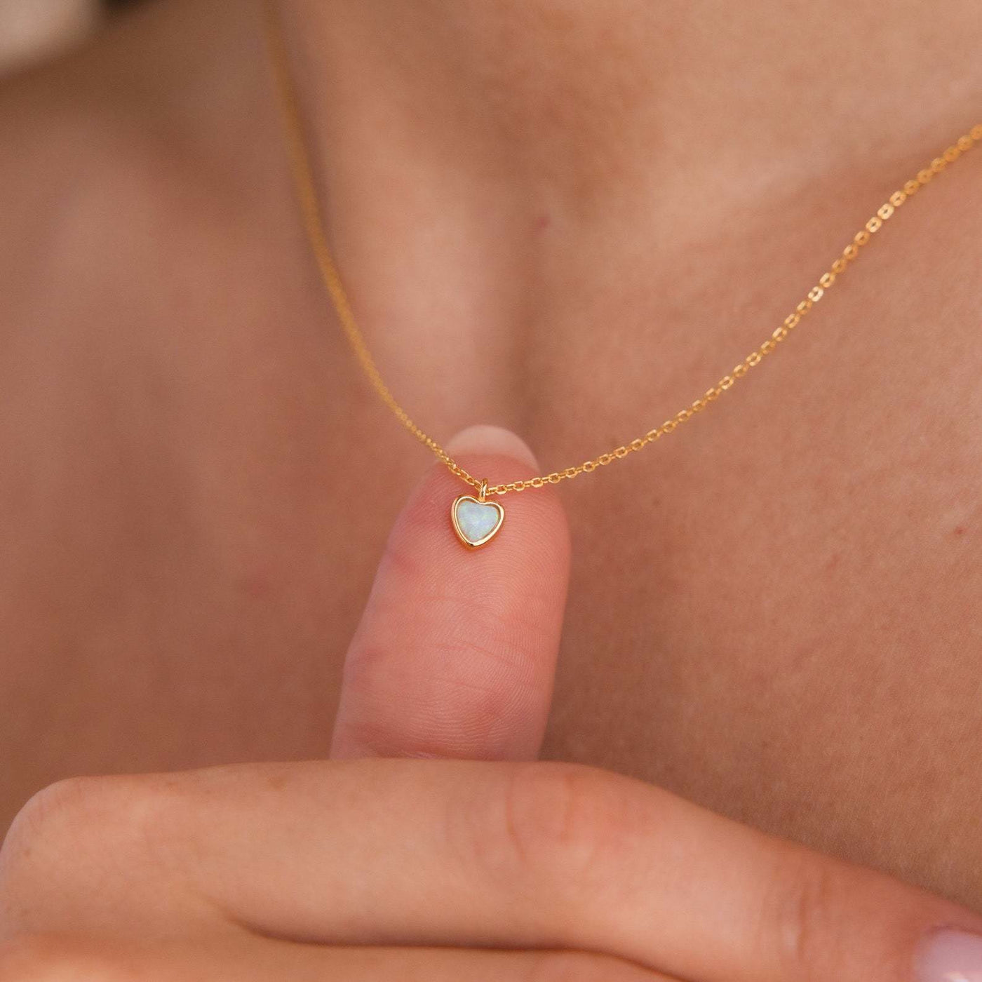 Olivenorma Bunte Opal Liebe Quadratische Anhänger 18k Gold Halskette 