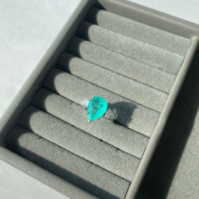 Olivenorma Paraiba Turmalin Weißer Zirkon Exquisiter Ring 